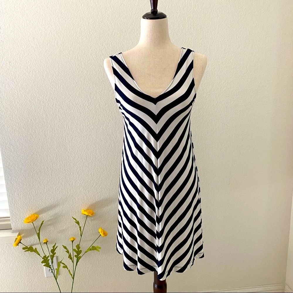 Loft Chevron dress navy blue and cream